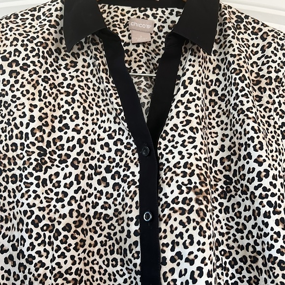 Chicos No-Iron Leopard-Print Caroline Shirt Size Chicos size 2 ,Large or 12 - Picture 2 of 6